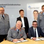 Intensivierung der Zusammenarbeit zwischen dem Bundeswehrzentralkrankenhaus Koblenz und dem Katholischen Klinikum Koblenz-Montabaur besiegelt.