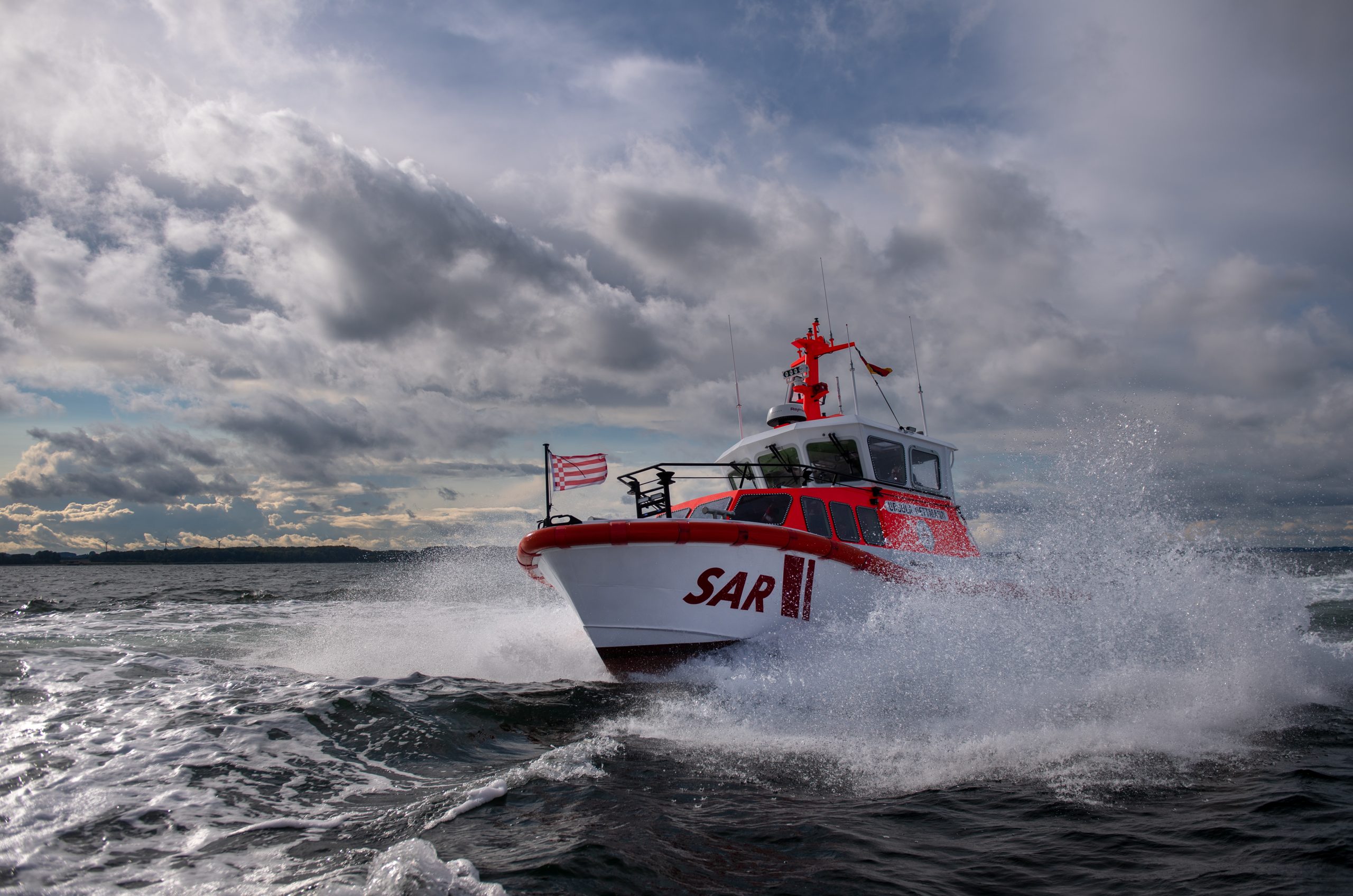 Rund 60 Seenotrettungskreuzer und -boote gehören zur Flotte der DGzRS.