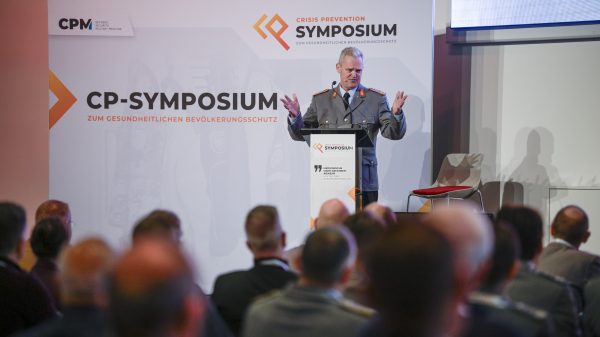 Generalarzt Dr. Bruno Most zur Eröffnung des CP-Symposium 2025 in Erfurt. Thema: CBRN-Gefahrenabwehr