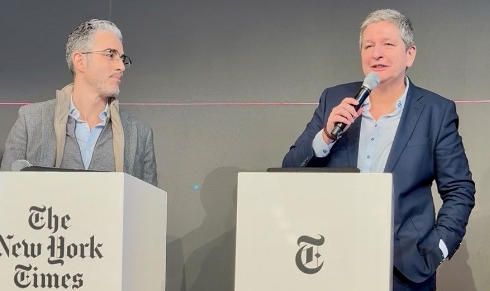 V.l.n.r.: Andrew Perry - Director, Energy transition & environment, FacultyAI, und BSI-Präsidentin Claudia Plattner bei einer Debattierveranstaltung der US-amerikanischen Tageszeitung „The New York Times“ (NYT) im Rahmen der Münchner Sicherheitskonferenz (MSC)