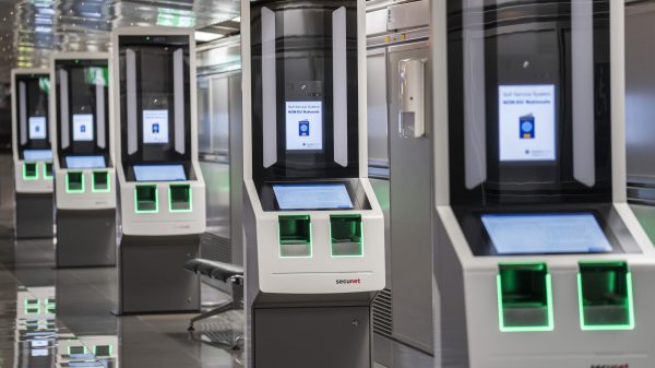 Das neue digitale Entry/Exit System ist seit Kurzem ist bundesweit an Flug- und Seehäfen im vollen Wirkbetrieb.