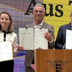 V.l.n.r.: Nicole Matthöfer, Präsidentin der Cybersicherheitsagentur Baden-Württemberg, Thomas Strobl, Stv. Ministerpräsident und Innenminister des Landes Baden-Württemberg, und Claudia Plattner, BSI-Präsidentin, unterzeichneten am 10. Juli eine Kooperationsvereinbarung zwischen dem BSI und dem Land Baden-Württemberg zur gemeinsamen Stärkung der Cybersicherheit.