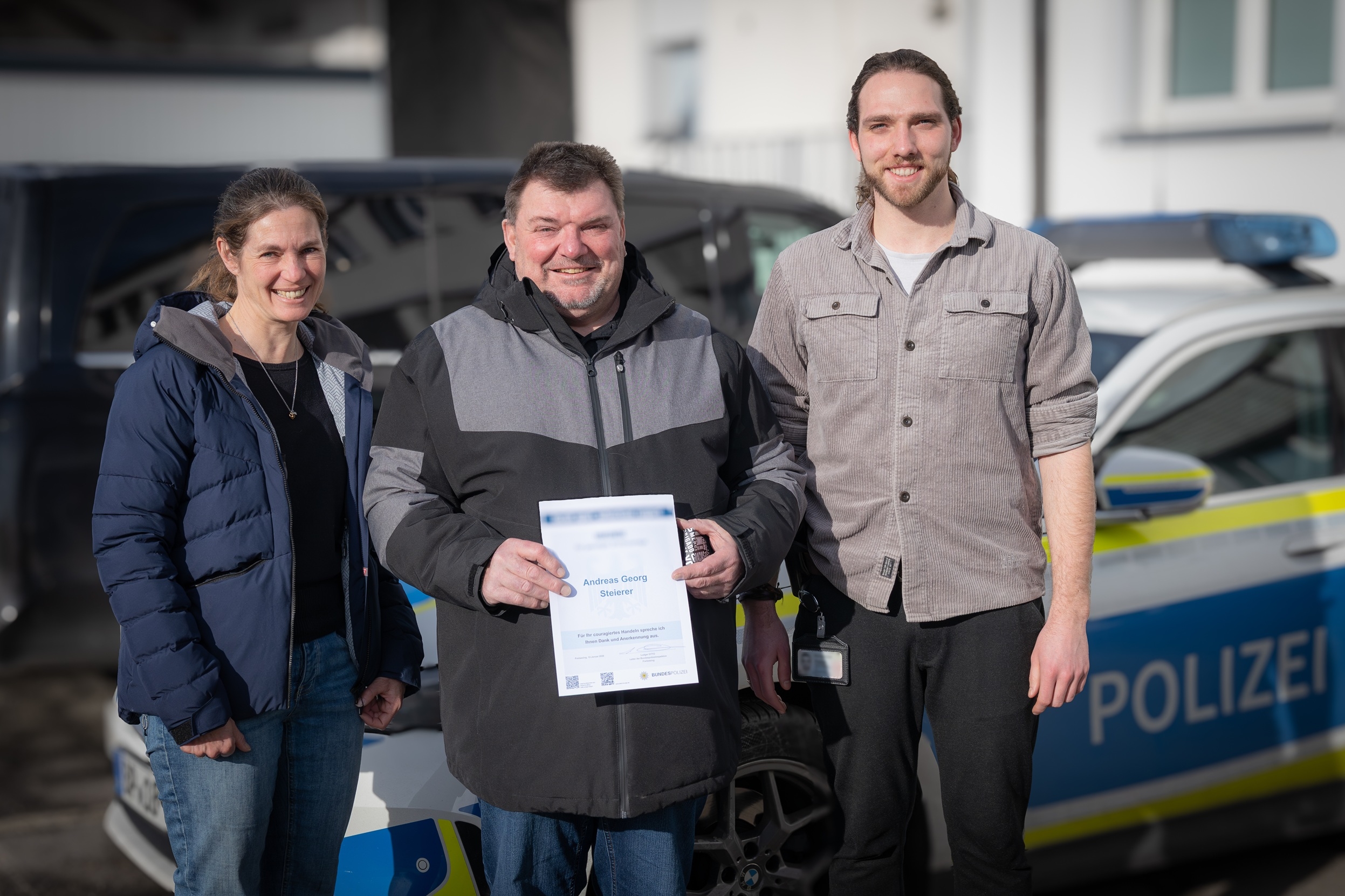 Zivilcourage: Andreas Steierer ist Tarifbeschäftigter bei der Feuerwehr in München und war als Fahrer des Schienenersatzverkehrs am 6. Dezember 2025 zur richtigen Zeit am richtiger Ort.