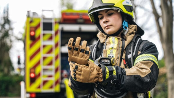 Der Fire-Fighter Nova von Seiz ist in der Slim-Variante bereits ab Handschuhgröße 4 erhältlich.