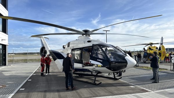 Erstmals in Deutschland einer größeren Öffentlichkeit vorgestellt: der neue Airbus H140.
