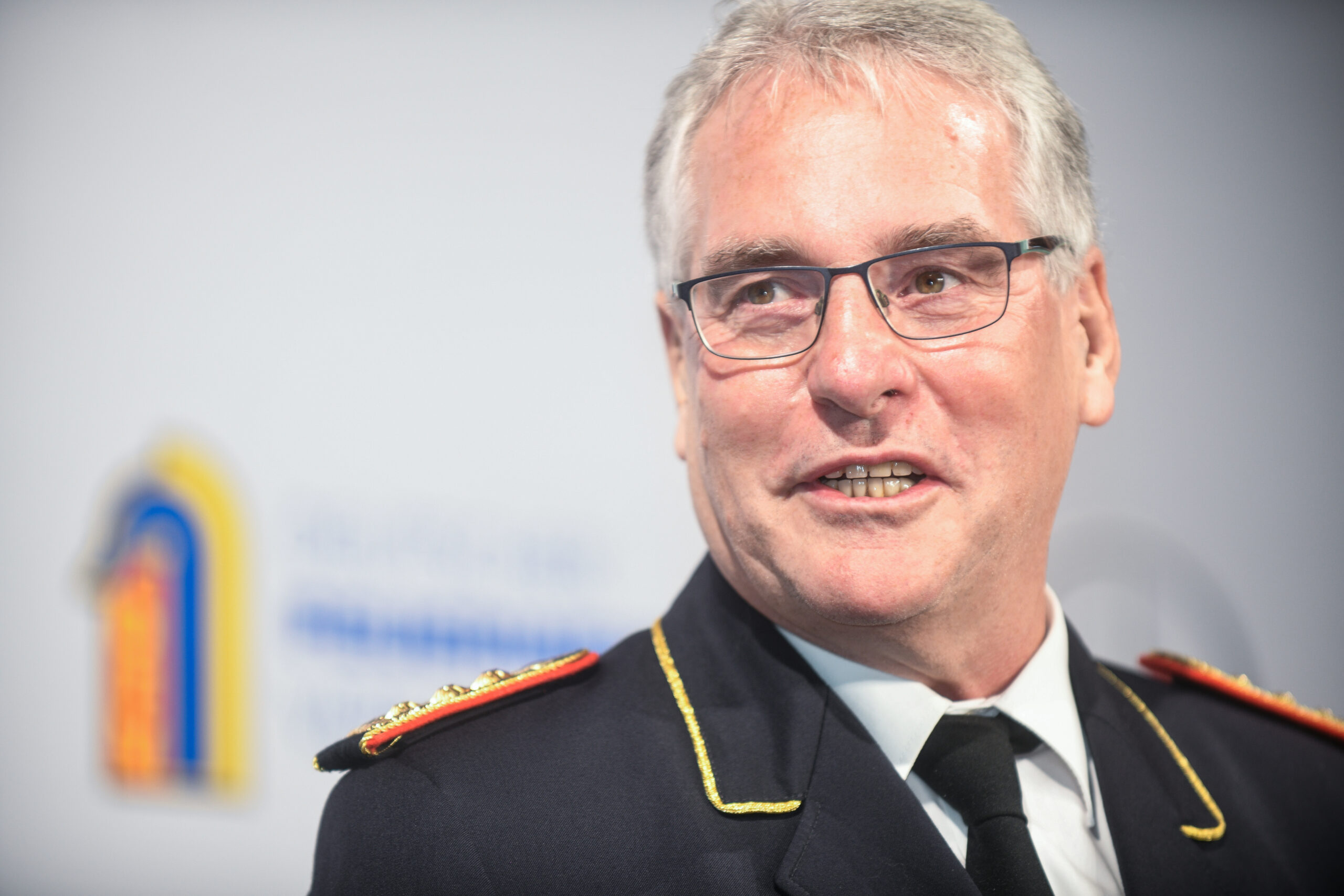 DFV-Präsident Karl-Heinz Banse beim Berliner Abend der deutschen Feuerwehren in der Feuerwache Tiergarten der Berliner Feuerwehr. Forderungen zum Zivilschutz und Katastrophenschutz