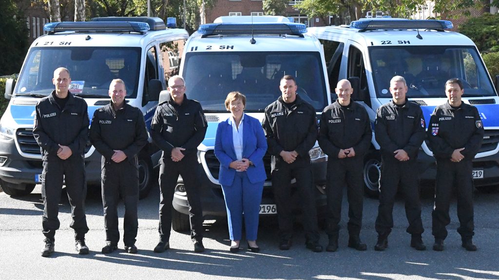 2. Einsatzhundertschaft: Schleswig-Holsteins Innenministerin Sabine Sütterlin Waack bei der Bereitschaftspolizeiabteilung (BPA) der Polizeidirektion für Aus- und Fortbildung und für die Bereitschaftspolizei (PD AFB) in Eutin