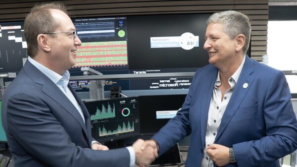 Cybersicherheit: Bundesinnenminister Alexander Dobrindt und BSI-Präsidentin Claudia Plattner.