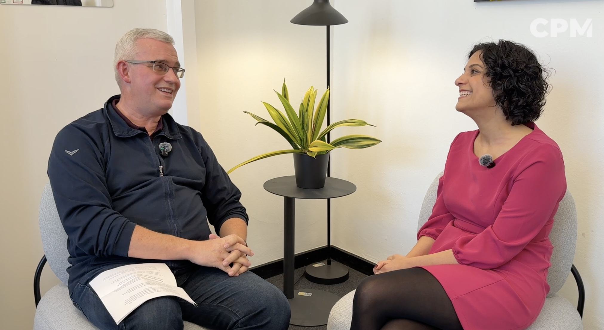 Björn Stahlhut im Gespräch mit Gollaleh Ahmadi