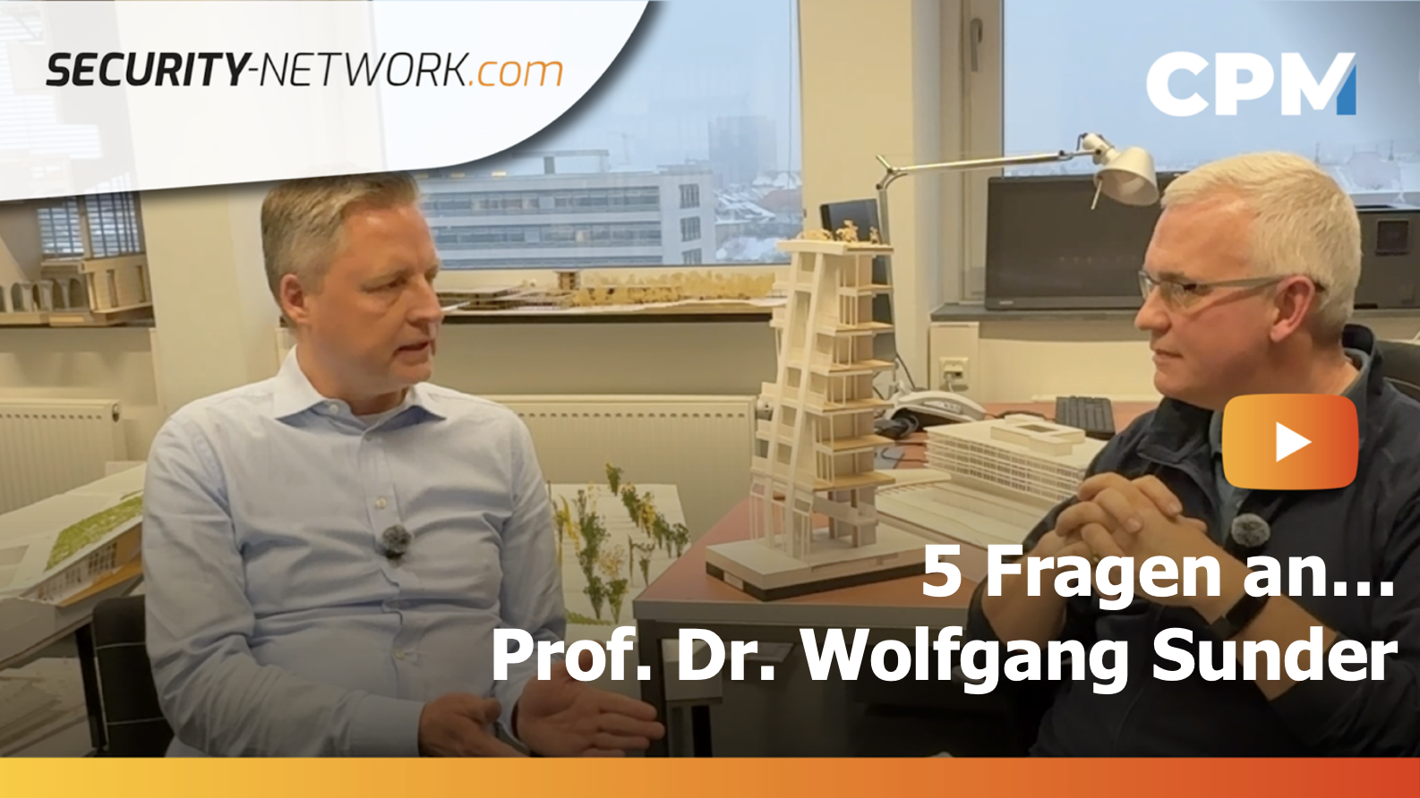 5 Fragen an Prof. Dr. Wolfgang Sunder (links im Bild)