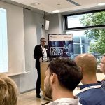BSI-Vizepräsident Thomas Caspers bei einer Diskussionveranstaltung im Rahmen der Internationalen Automobil-Ausstellung (IAA Mobility) zu KI-Sicherheit im Straßenverkehr
