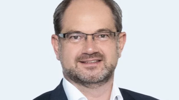 Fachbeitrag von Dr. Ingmar Soll, Bereichsleiter Kommunale Lösungen bei dataport.kommunal, zum Thema „Neustart zivile Verteidigung“ in Kommunen