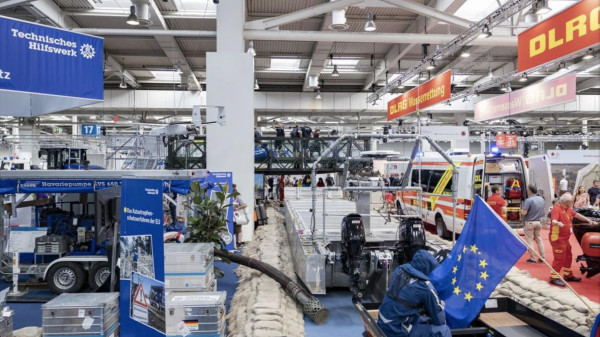 Ergänzend zu den etablierten Themen Feuerwehr und Rettungswesen rückt die INTERSCHUTZ 2026 die viel zitierte ‚Zeitenwende im Bevölkerungsschutz‘ in den Mittelpunkt.