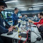 Flag Wars: Konzentrierte Arbeit in der IBM Garage for Defense.
