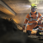 Einsatzkräfte mit MSA Bristol Schutzausrüstung mit GORE-TEX CROSSTECH PYRAD Stretch Produkttechnologie im Einsatz.