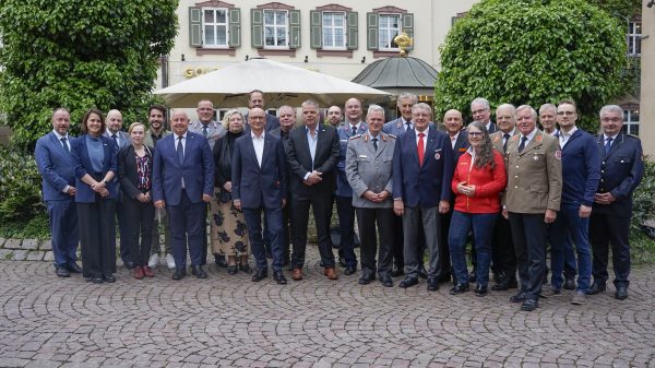 RETTmobil: Die Spitzen der großen deutschen Hilfsorganisationen sowie Vertreterinnen und Vertreter von Feuerwehr, Bundeswehr und Behörden kamen zum traditionellen "Elefantentreffen" am Rande der RETTmobil in Fulda zusammen.