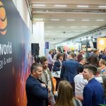 E-world energy & water baut ihre Rolle als internationale Leitmesse der Energiewirtschaft weiter aus und rückt zugleich die kommunale Ebene in den Fokus.