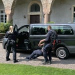 Amok und Terror: Evakuierung aus der roten Zone in eine erste Deckung
