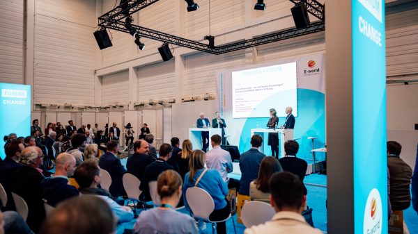 Als zentrale Plattform für die Energiewirtschaft setzt die E-world energy & water mit ihrem umfangreichen und vielseitigen Vortragsprogramm inhaltlich starke Akzente.