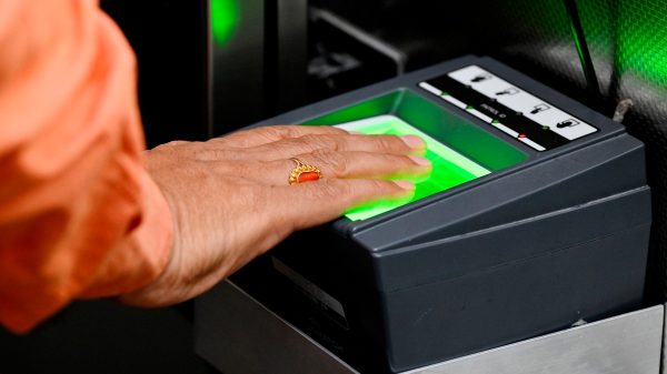 Erfassung der Fingerabdrücke mit dem neuen Entry/Exit System (EES)