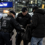 Großkontrolle im Bahnhofsviertel Frankfurt: Polizei vollstreckte mehrere Haftbefehle