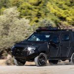 Der auf einer bewährten Automobilplattform basierende IBEX verbindet umfassenden ballistischen Schutz (bis zu STANAG-Stufe 2) mit hoher Mobilität und modularer Anpassungsfähigkeit.