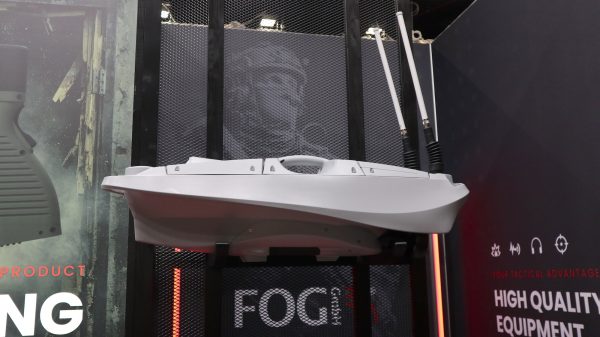 Am Stand der FOG Gmbh in Halle 9 Stand 931 zeigt Kumuii seinen Caiman.