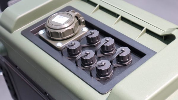 SINORA zeigt in Düsseldorf neue IP-zertifizierte Anschlusslösungen.