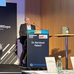 Dr. Bernhard Rabert von Netz33 beim Symposium der PMRExpo 2025