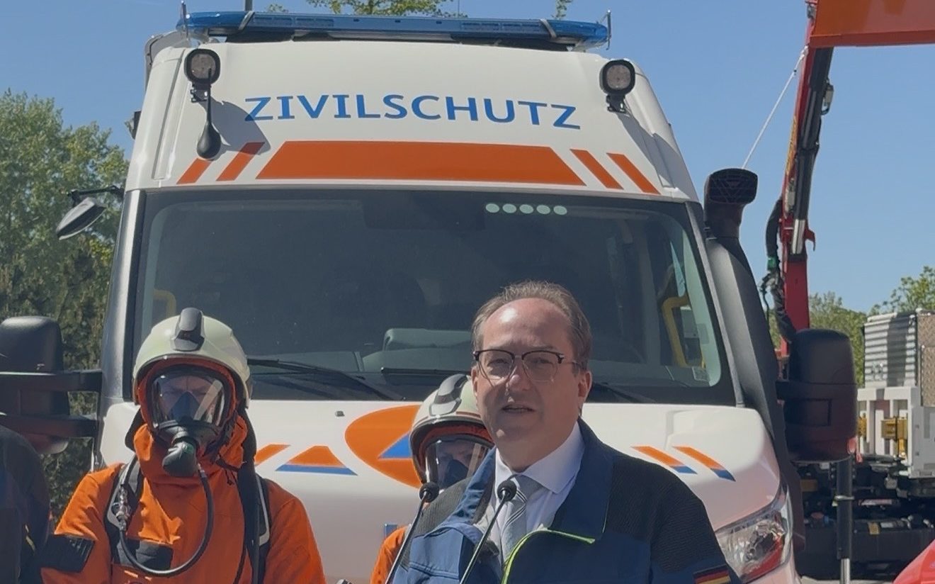 Bevölkerungsschutz: Bundesinnenminister Alexander Dobrindt dankt dem THW und dem BBK - Besonders allen Ehrenamtlern