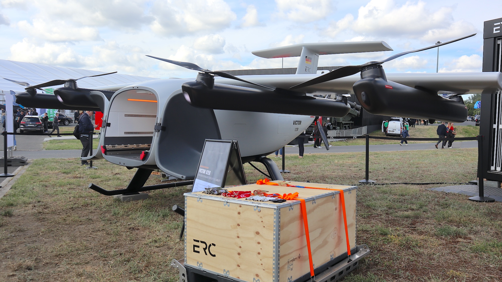 Die Schwerlastdrohne Victor U250 auf der ILA in Berlin.