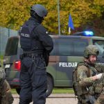 Polizei und Bundeswehr gemeinsam bei der Übung in der Oberpfalz
