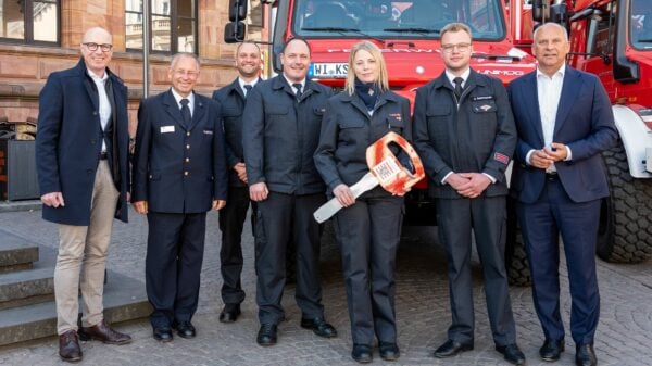 Roman Poseck: „Der Katastrophenschutz schafft Sicherheit; er schützt Leben, Gesundheit und Eigentum. Mit der neuen Gerätewagen-Logistik wird die schnelle und effektive Reaktion in Hessen in Notfällen noch weiter verbessert.“