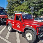 Slowenien: Landrover Defender 90 und Mercedes-Benz Unimog der Feuerwehr Nova Gorica. Damit sind auch Einsätze im Wald und schwierigem Gelände möglich.