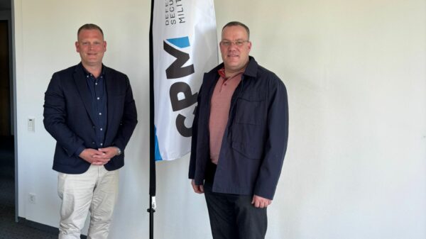 v. l. n. r.: André Luhmer, Chefredakteur der Crisis Prevention und Oberst i.G. Armin Schaus