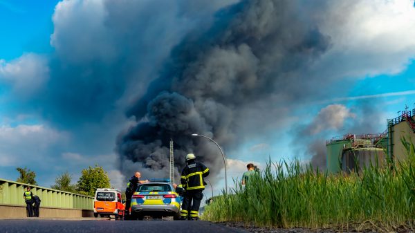 Einsatzhygiene: Großeinsatz der Feuerwehr nach einer Explosion.