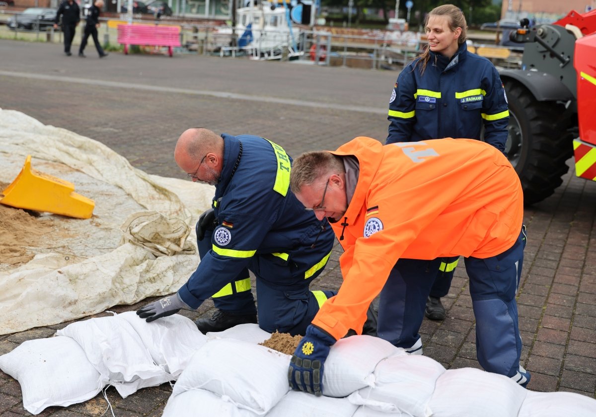 Der Bevölkerungsschutztag lud am 12. Juli 2025 in Rostock zum Mitmachen ein.