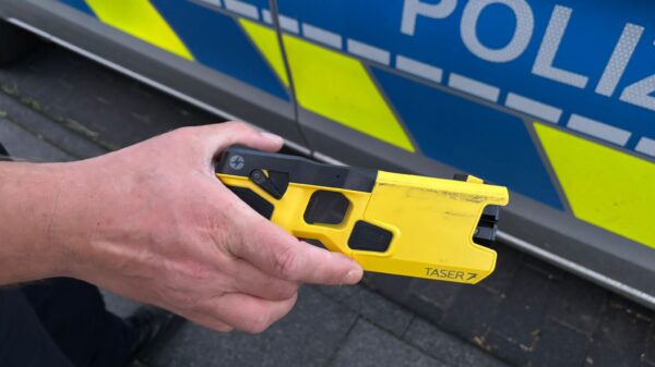 Taser (Distanz-Elektroimpulsgerät) bei der Polizei Bonn