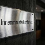 DPolG fordert zur Innenministerkonferenz unter anderem krisenfeste Polizeidienststellen, eine Absenkung des Strafmündigkeitsalters und stärkere Ermittlungsbefugnisse im Kampf gegen digitale Kriminalität.