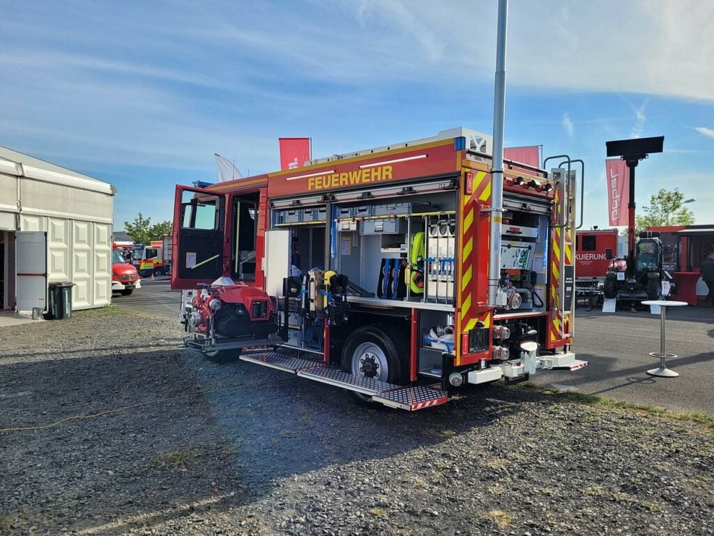 EMPL präsentierte zwei Fahrzeuge bei der RETTmobil 2025 in Fulda
