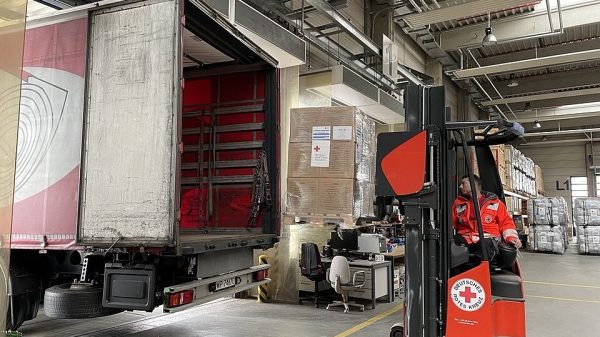 Neben bereits laufenden Unterstützungsmaßnahmen hat das DRK nun Hilfsgüter auf den Weg in den Libanon gebracht.