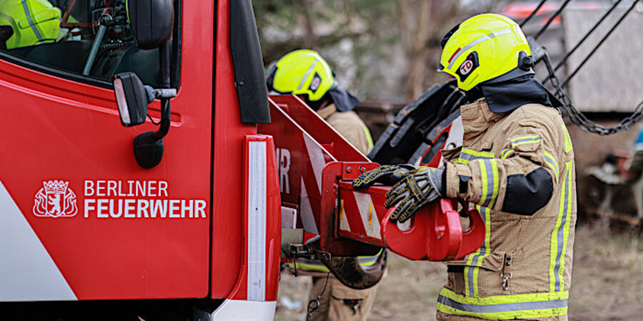 Meilenstein erreicht: Berliner Feuerwehr konnte alle Berliner Feuerwehr: Einsatzfahrzeuge digitalisieren