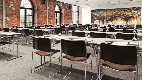 Rund einhundert Krisenmanager und Kommunikationsverantwortliche treffen sich am 18. März 2026 im Gastwerk Hotel Hamburg und digital zum Krisenkommunikationsgipfel 2026.