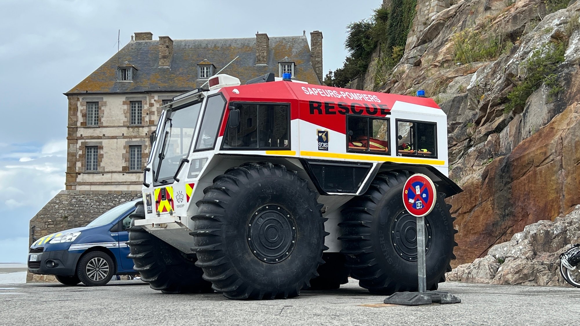 Amphibisches All-Terrain-Fahrzeug SHERP